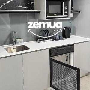 Lv34 Minimalist Style Monthly Stay Fully Furnished Near 1U & IKEA WiFi Free Weekly Room Service