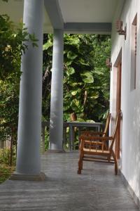 Villa Shiny Aura