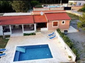 Tranquil Holiday Home with Pool, Garden, and Playground in a Peaceful Countryside Setting - Sičane