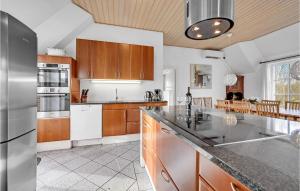 Gorgeous Home In Ulfborg With Wifi