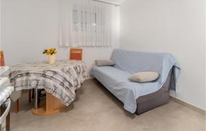 Cozy Apartment In Crikvenica With Wifi 