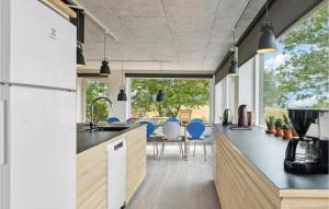 Gorgeous Home In Ebberup With Wifi