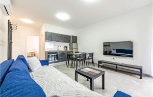 1 Bedroom Amazing Apartment In Vir 