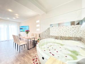 Апартаменты возле метро НАУЧНАЯ - 3hvězdičkové hotely ve městě Charkov