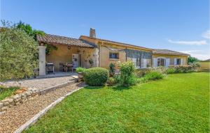Maisons de vacances Gorgeous Home In Rochefort-Du-Gard : photos des chambres