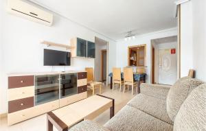 Gorgeous Apartment In Oropesa Del Mar