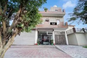 Super Hotel O Govind Nagar Near Krishan Janm Bhoomi - ماثورا
