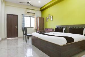 Super Hotel O Samne Ghat