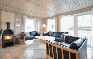 Lovely Home In Blåvand With Wifi