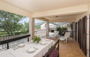 2 Bedroom Stunning Apartment In Senj 