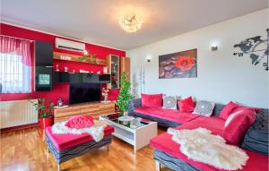 Lovely Home In Krizevci