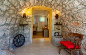 2 Bedroom Amazing Apartment In Gabonjin 