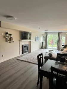 Bright private suite near Departure Bay beach - Extension