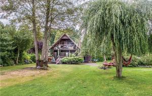 2 Bedroom Beautiful Home In Nowe Warpno