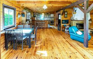 2 Bedroom Beautiful Home In Nowe Warpno