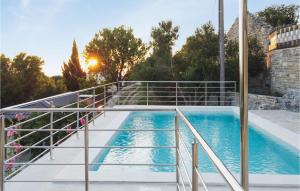 2 Bedroom Beautiful Home In Popovici