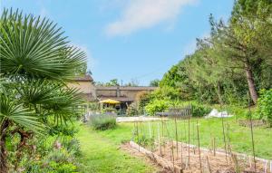 1 Bedroom Stunning Home In Chalabre