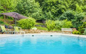 Maisons de vacances Nice Home In Grolejac : photos des chambres