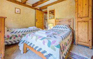 Maisons de vacances Nice Home In Grolejac : photos des chambres