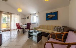 Lovely Apartment In Rogoznica With Kitchen 