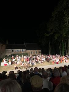 Maisons de vacances La Maison Vintage a Montreuil sur mer 3 Chambres - Jardin - 6 personnes - Wifi : photos des chambres