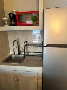 Depa a orilla de playa y vista al mar