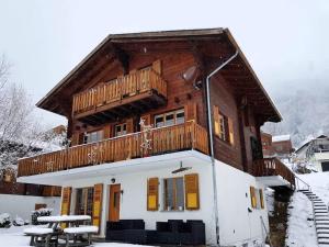 Chalet Verrel near Aletsch Ski Gondolas - 3hvězdičkové hotely ve městě Fiesch