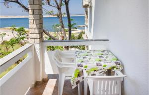 Cozy Apartment In Kustici With Wifi