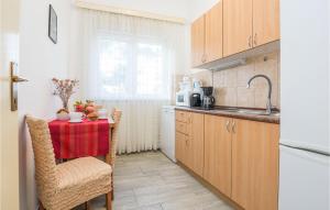 Gorgeous Apartment In Vir With House Sea View 
