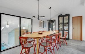 Nice Home In Saltum With Kitchen