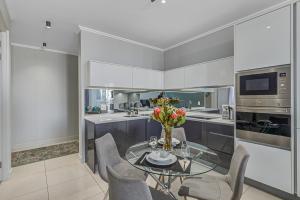 Waterfall Luxury Suites