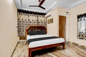 Super Hotel O Adarsh Nagar Near Kavya Hospital - Pedda Waltair