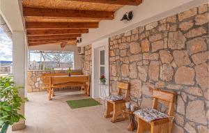 Nice Home In Unesic With Wifi