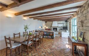 Stunning Home In Oprtalj