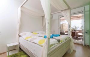 Apartment Split With Sea View 04