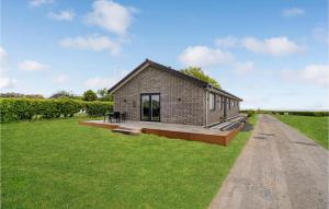 4 Bedroom Cozy Home In Rudkøbing