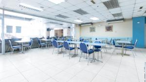 RedDoorz Plus @ E Rodriguez Corner Banawe