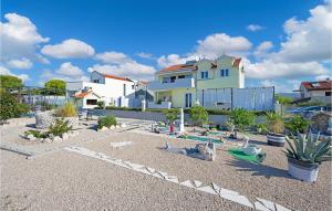 Lovely Home In Brodarica With House Sea View 