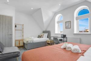 Stadium View Apartments #6 - Chic & Charming 2 Bed Flat
