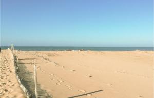 Maisons de vacances Stunning Home In Les Sables D'olonne : photos des chambres