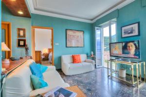 Simply Romantic Sea View - Happy Rentals