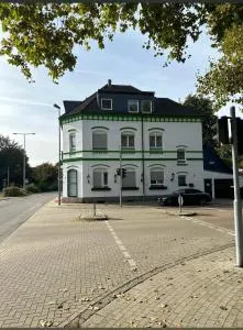 Hotel Waldschlößchen - مولهايم ان دير روهر