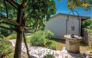 Beautiful Apartment In Jadranovo