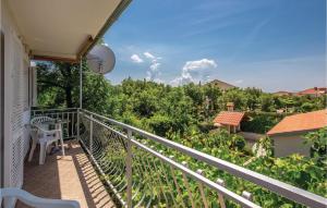 Beautiful Apartment In Jadranovo