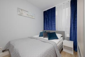 Chłodna Apartments with a City View Wola by Noclegi Renters