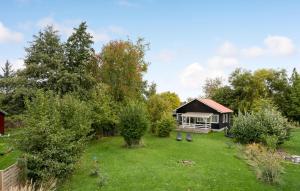 Lake Front Apartment In Liseleje
