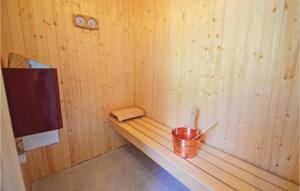 Three-Bedroom Holiday Home In Spottrup