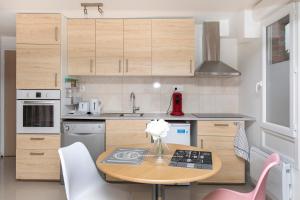 Appartements Le Petit Pont - Charmant Studio a Brionne : photos des chambres