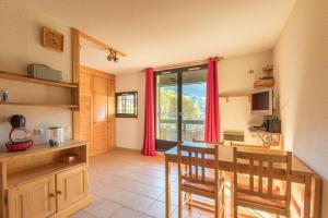 Appartements Genepi - Studio pour 5 vue montagne : photos des chambres