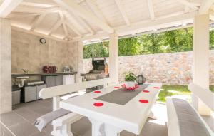 Stunning Home In Dobrinj 